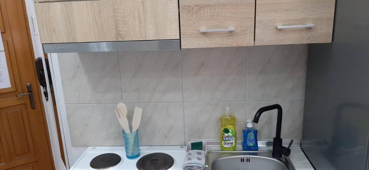 Ano Poli 5 Apartmán *
